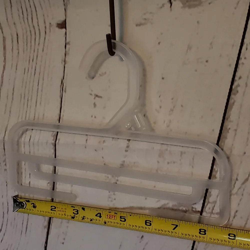 Six small hangers for scarves, ties, leggings, other small clothing, accessories